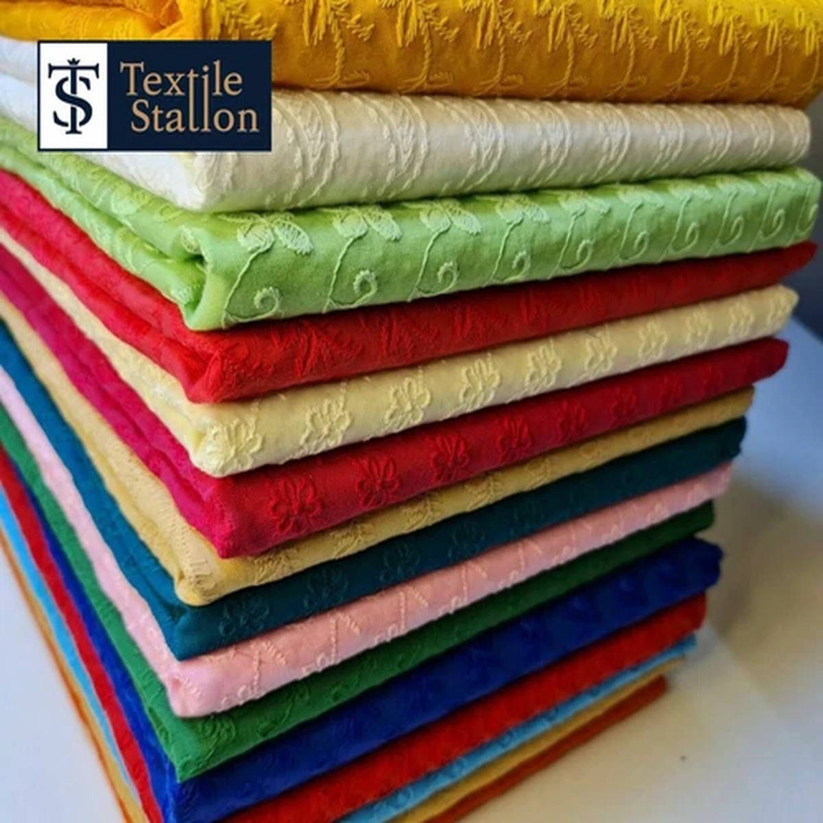 100% Cotton Lawn Broderie Anglaise Anglais Embroidery Dress Craft Fabric 44"