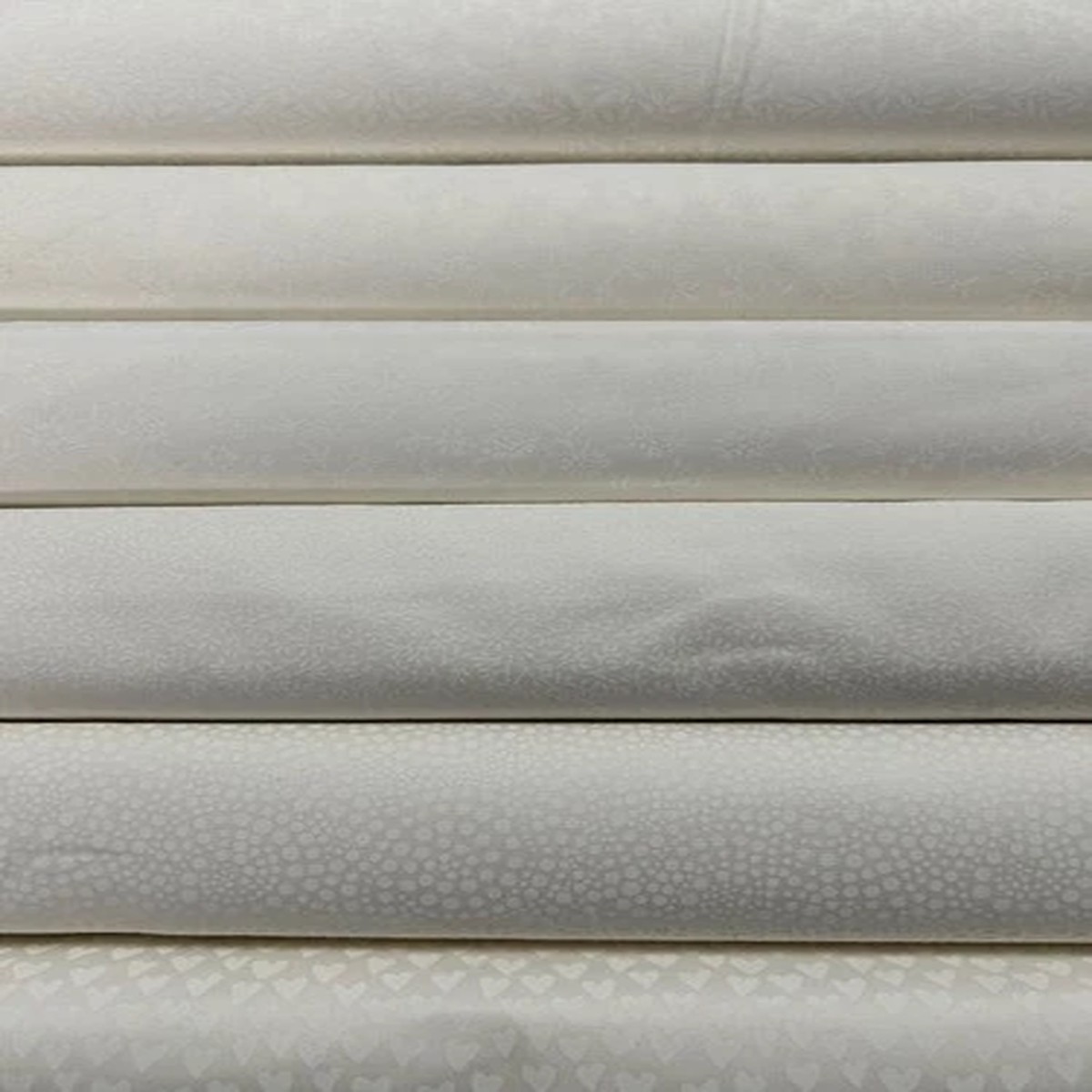 John Louden Tone on Tone Blender Mixers Cotton Lacquer Fabric by 1/2M* Floral