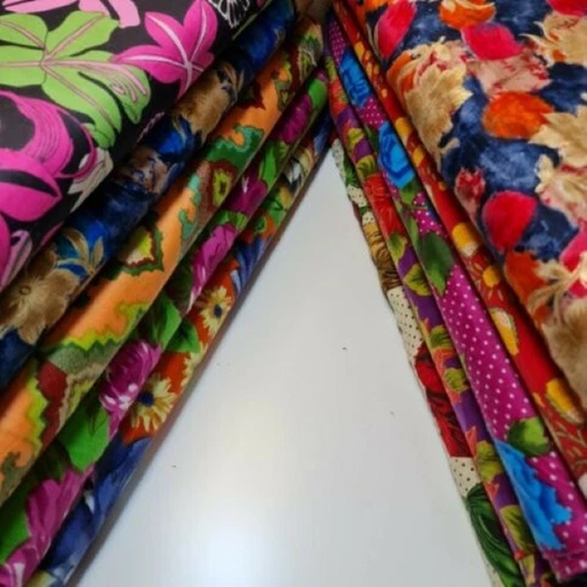 100% Cotton Lawn Floral Fabric Soft Dress Craft Drape Quilt Lining Material 44"