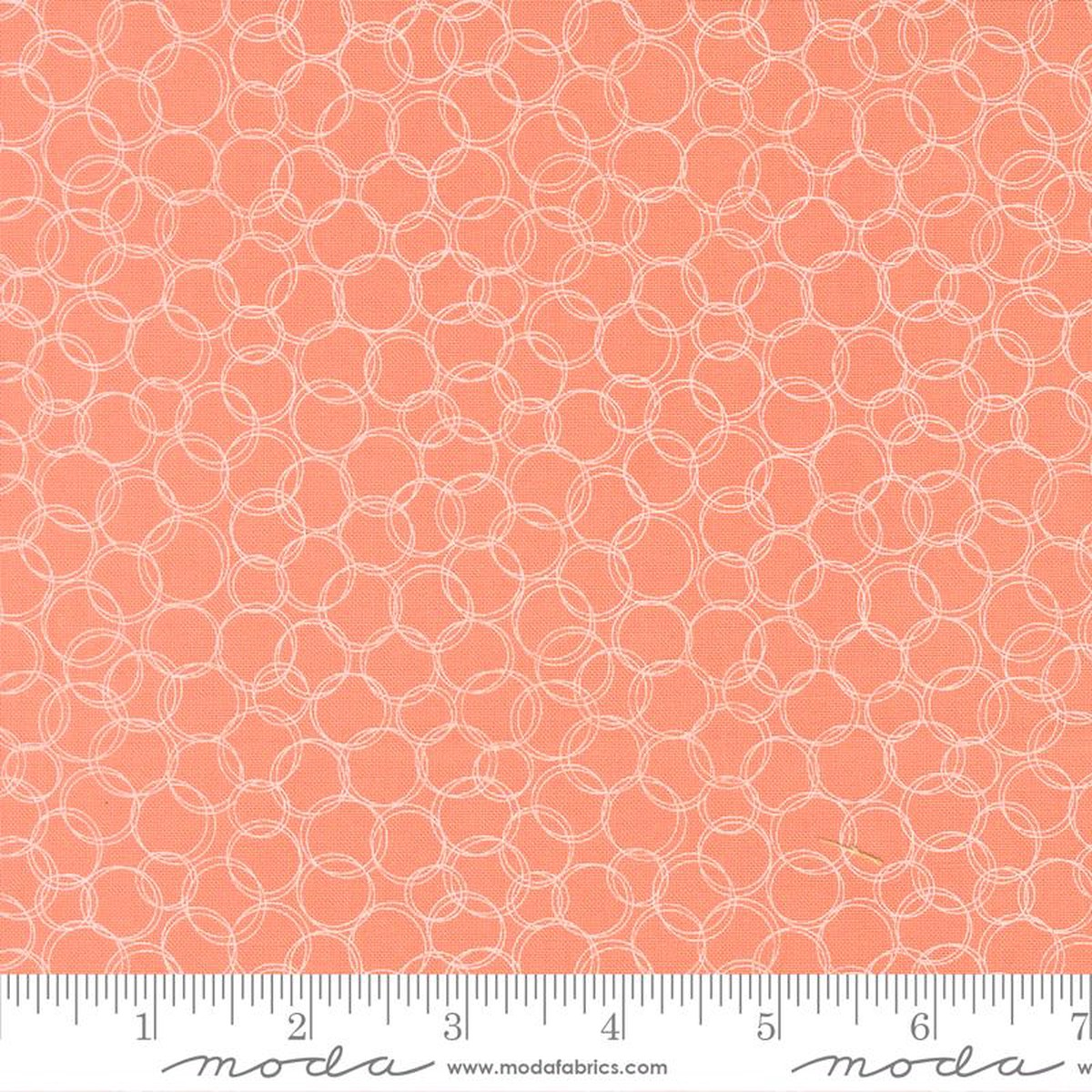 Honeyed Horizon Rings on Peach